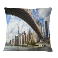 Дизайнарт Ню Йорк Куинсбъро Бридж Панорама - градски пейзаж снимка хвърли възглавница-18х18