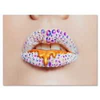 Дизайнарт 'блестящи женски устни покрити с кристали и зацапвания' Модерен платно стена арт принт